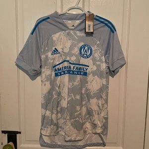 Atlanta United NWT PRIMEBLUE kit size Medium Jersey 2021 Replica